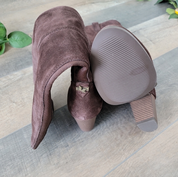 Koolaburra Ugg Brown Knee High Boots - Picture 5 of 5